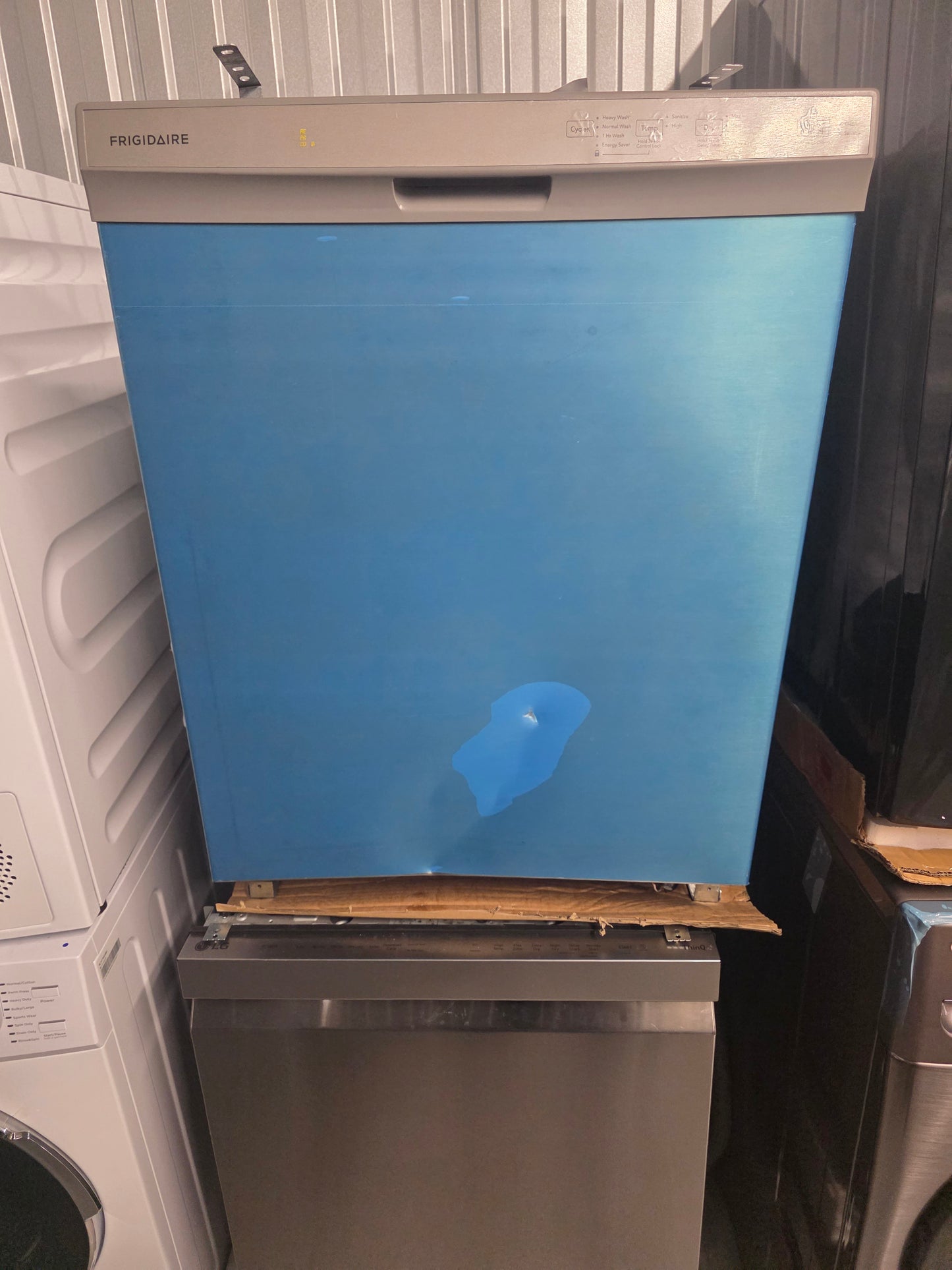 Frigidaire 24" Dishwasher FDPC4314AS