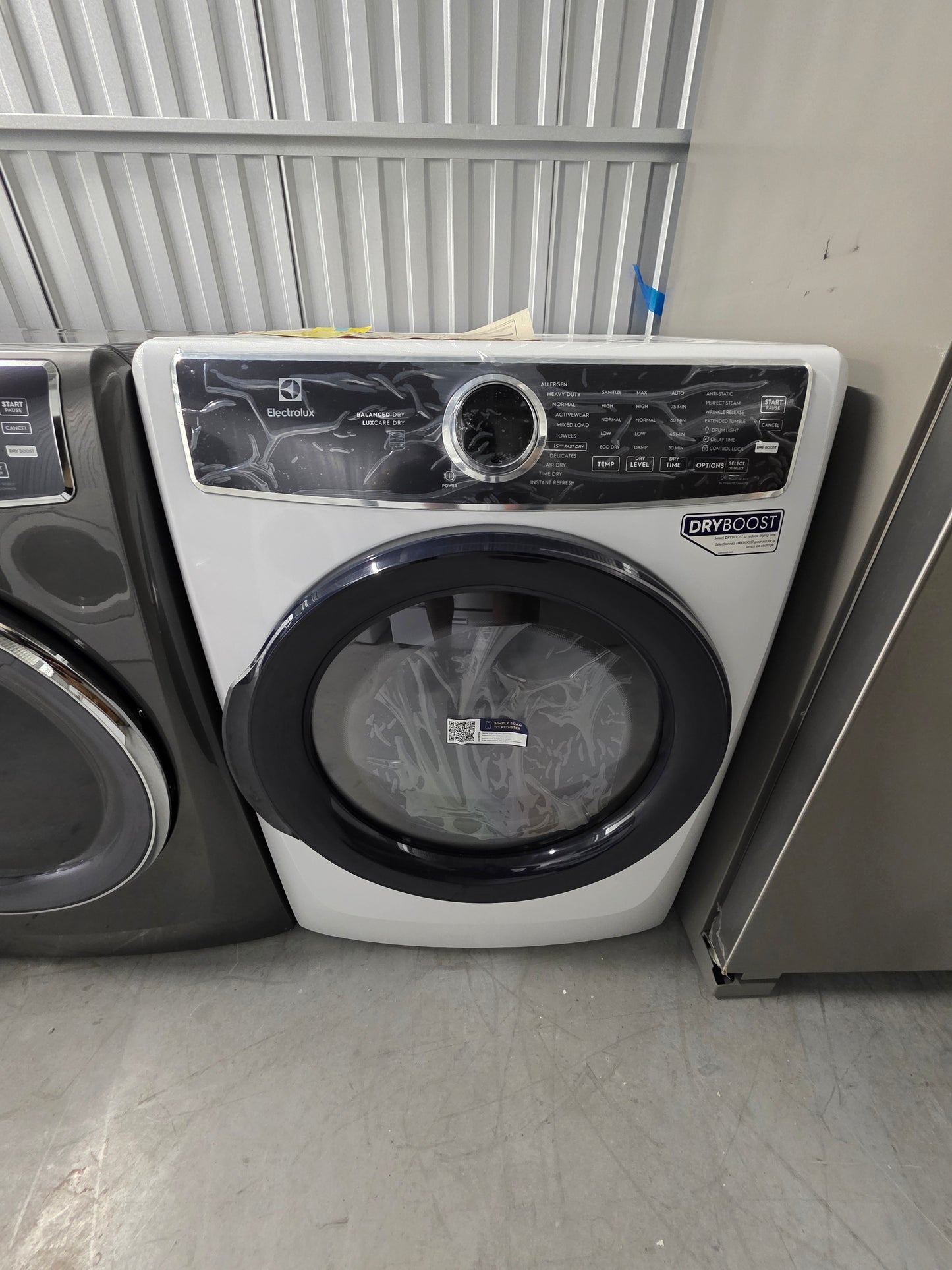 Electrolux 8 cu ft Front Load Dryer - ELFE762CAW