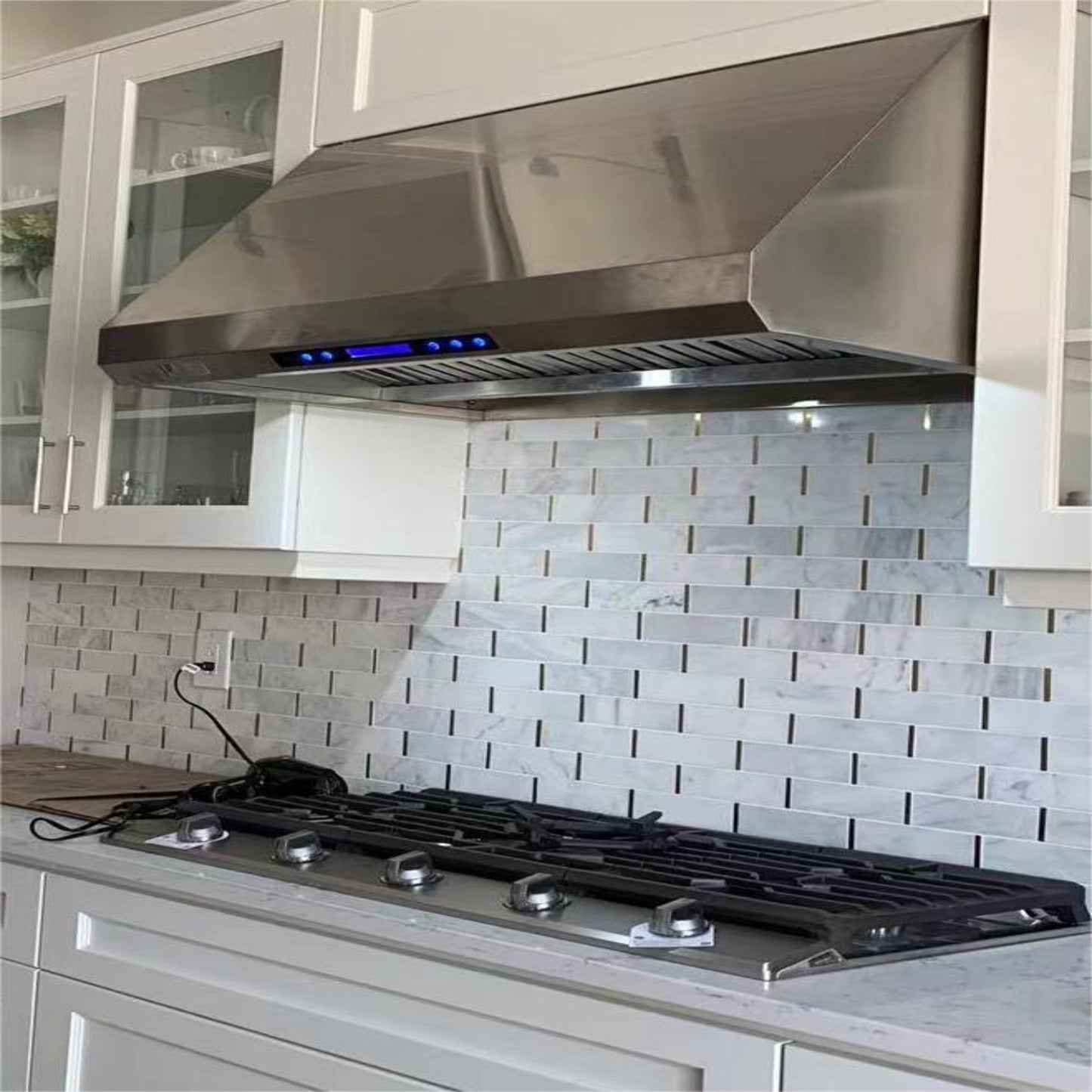 Vesta Moscow Stainless Steel Under Cabinet Range Hood